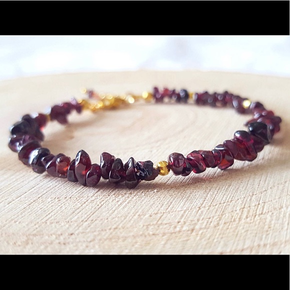 Raw Garnet gemstone gold bracelet - Picture 4 of 4